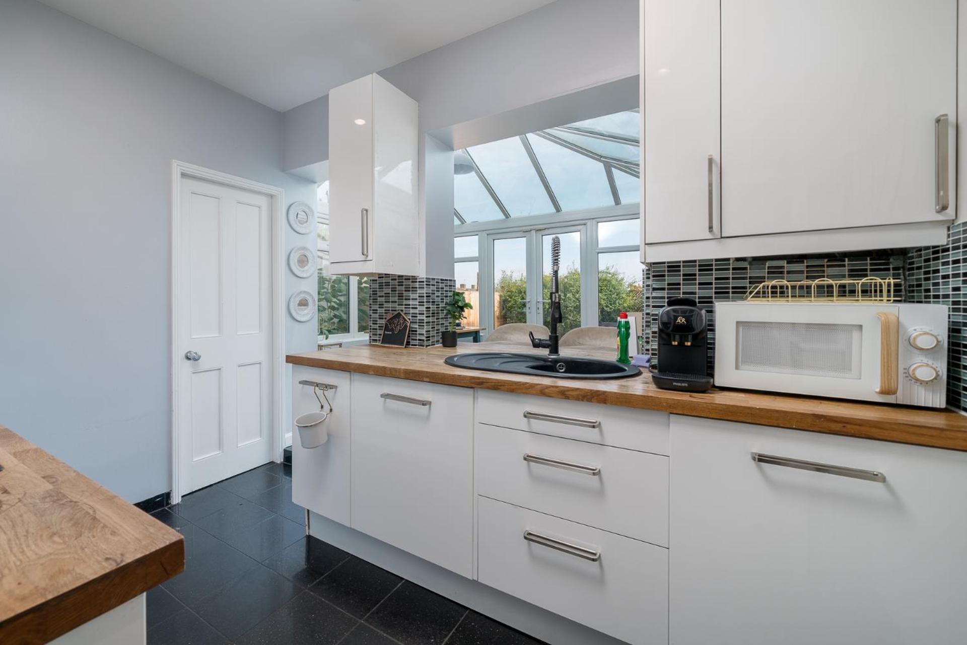 Luxury House Near River Thames Garden House Parking 6 Guests Appartement